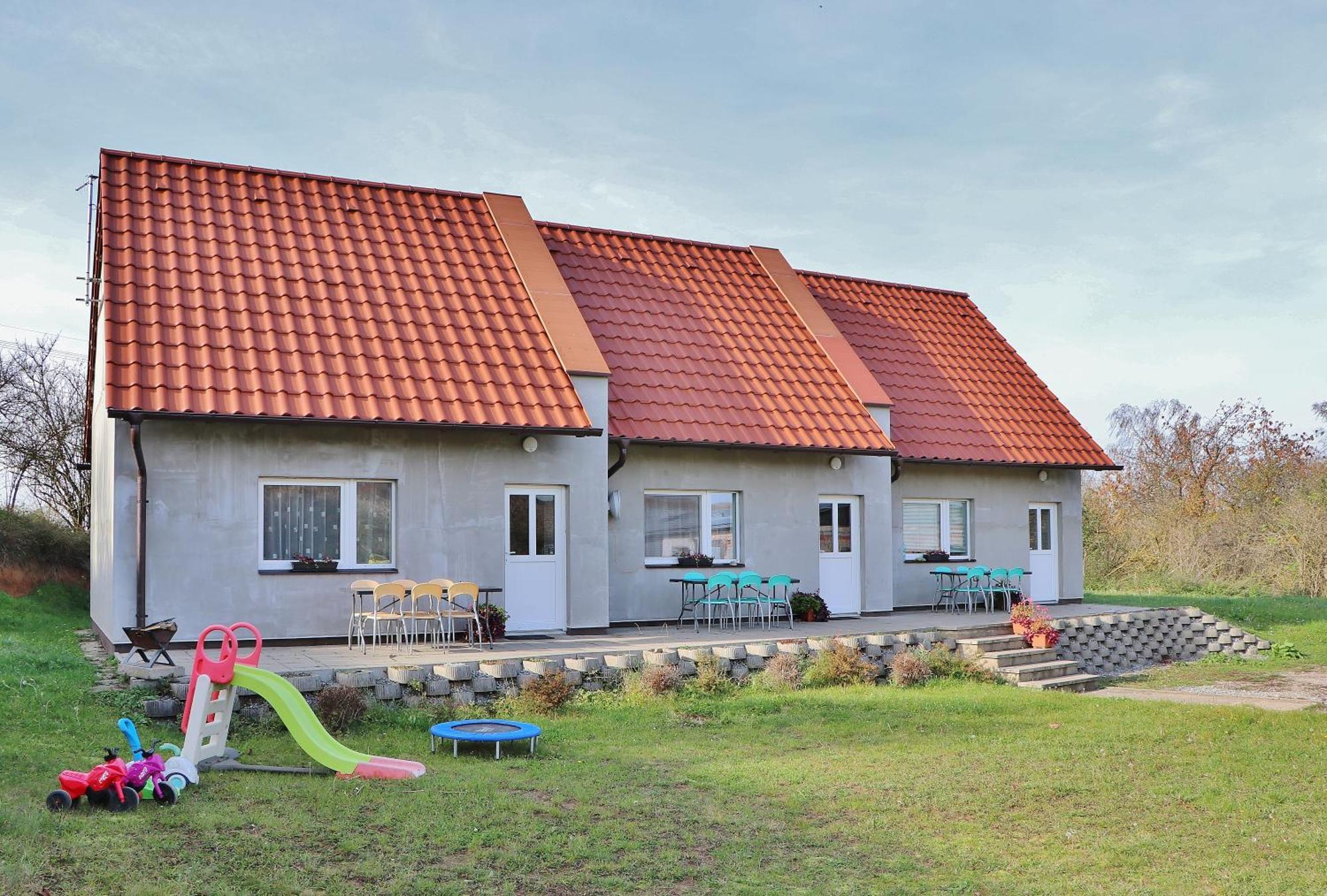 Apartmany Vinarstvi Klucov Lstibor 外观 照片